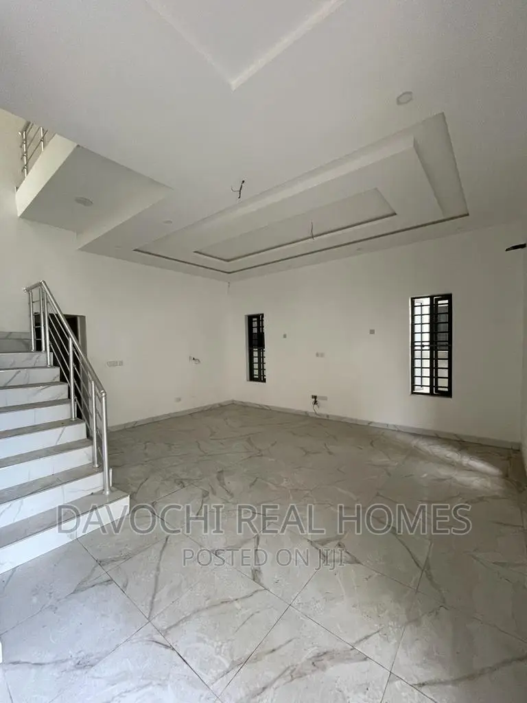 4bdrm Duplex in Chevron Drive, Lekki for rent