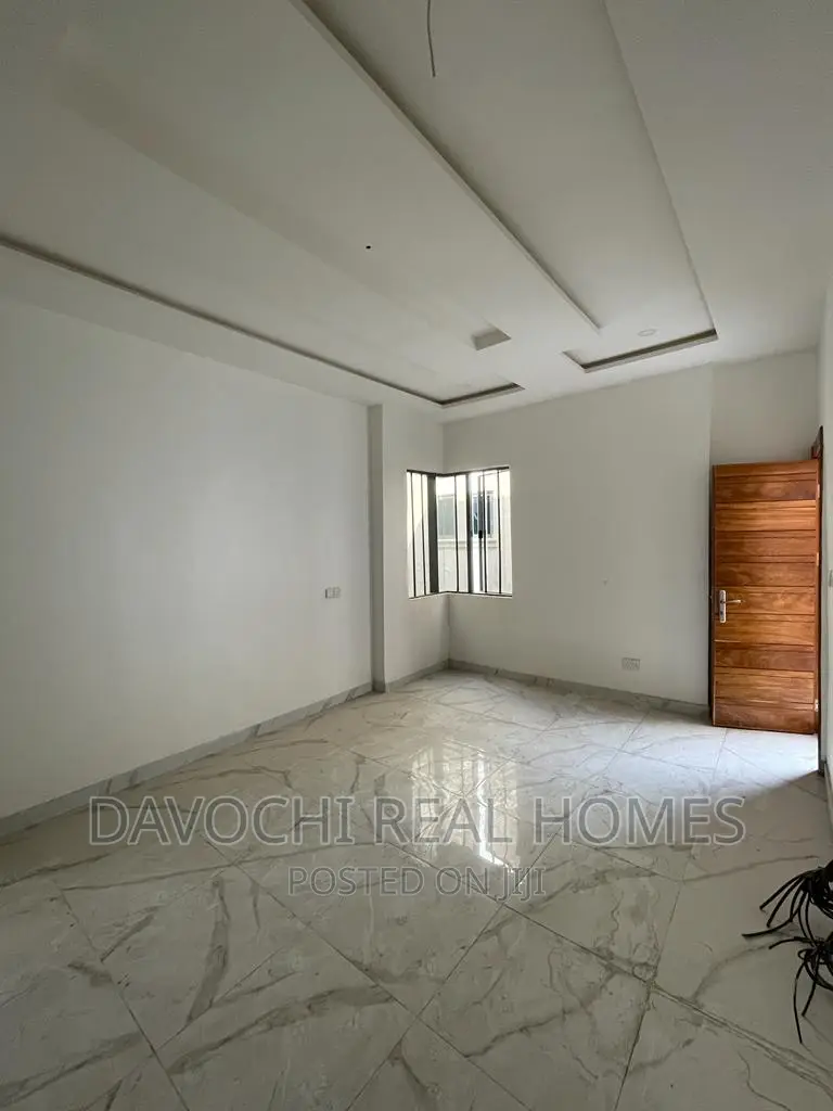 4bdrm Duplex in Chevron Drive, Lekki for rent