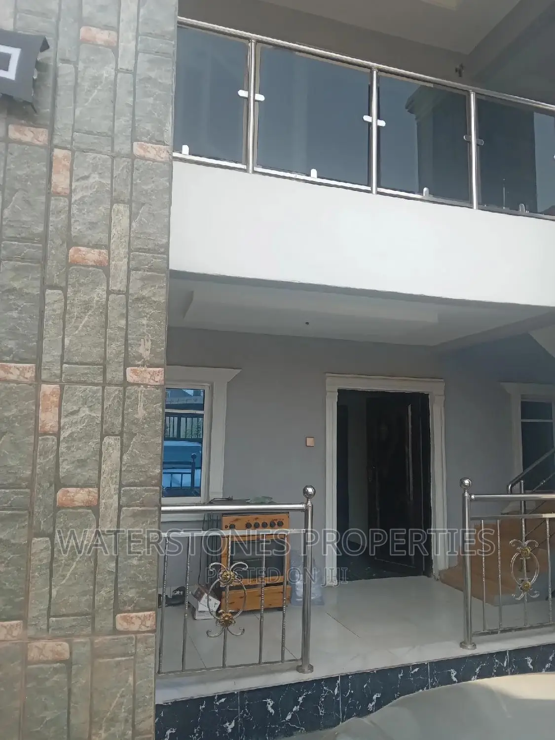 2bdrm Block of Flats in Vanguard, Oshimili South for rent