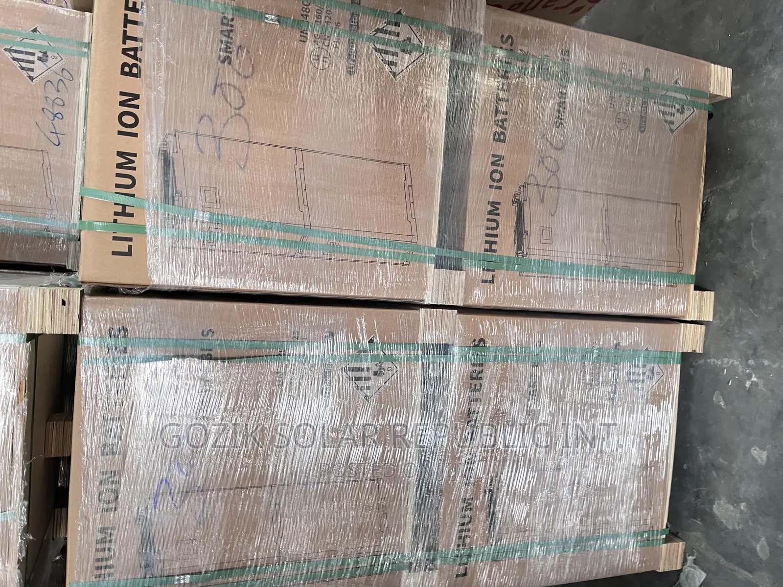 15kwh 48v 300a Blue Carbon Lithium Ion Batteries