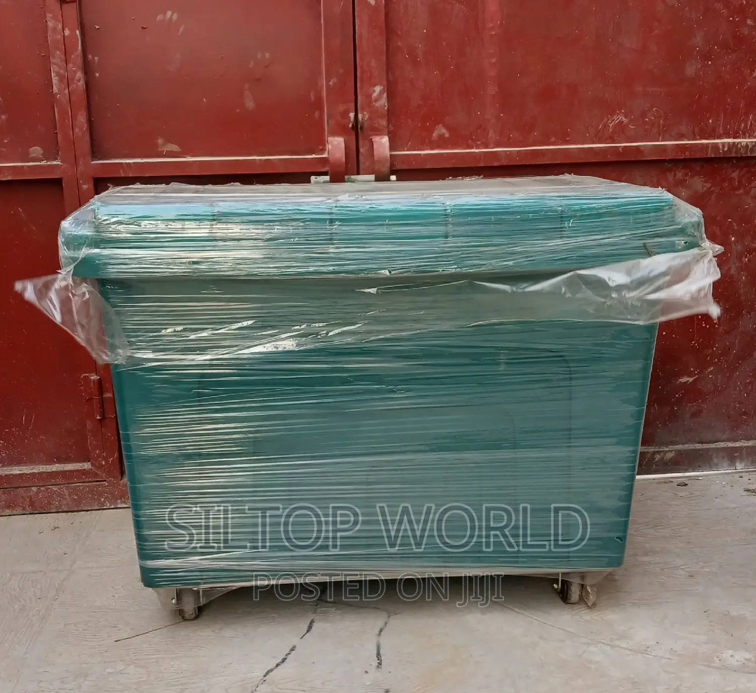1100l Geepee Waste Bin With Wheels