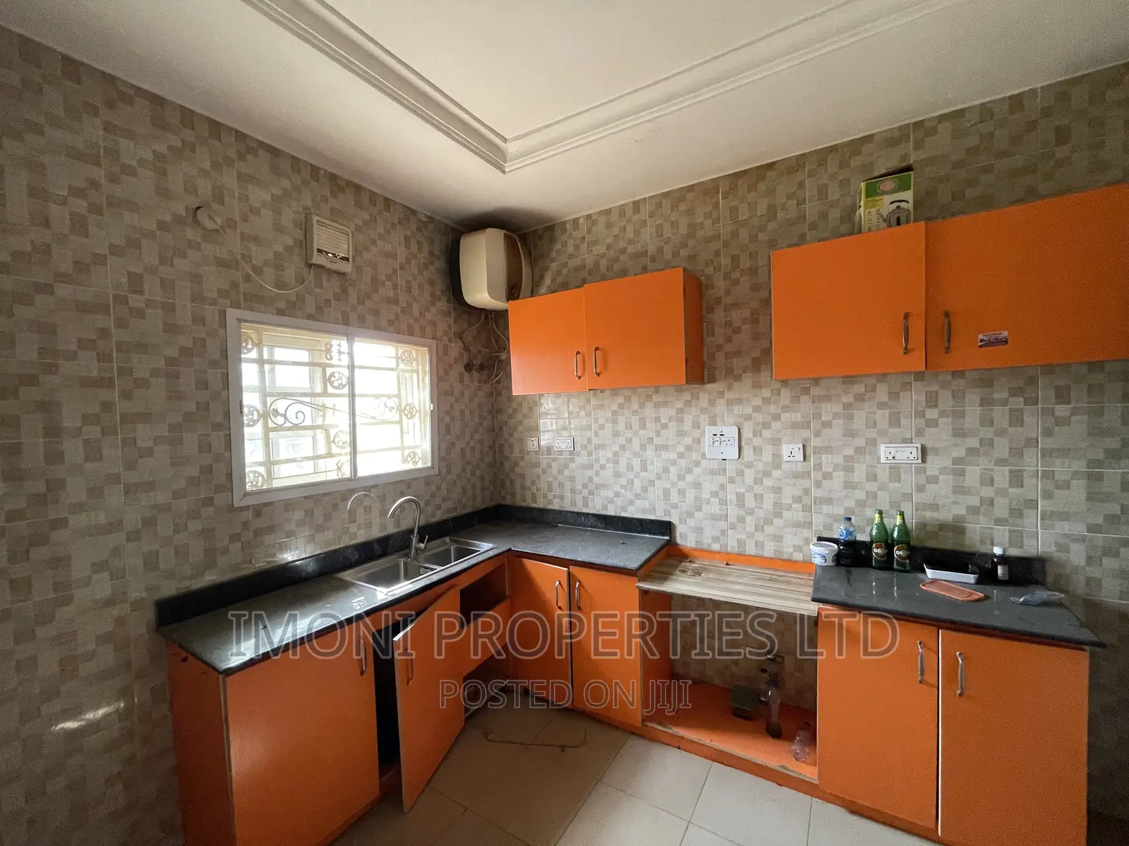 2bdrm Block of Flats in Fo1, Kubwa for rent