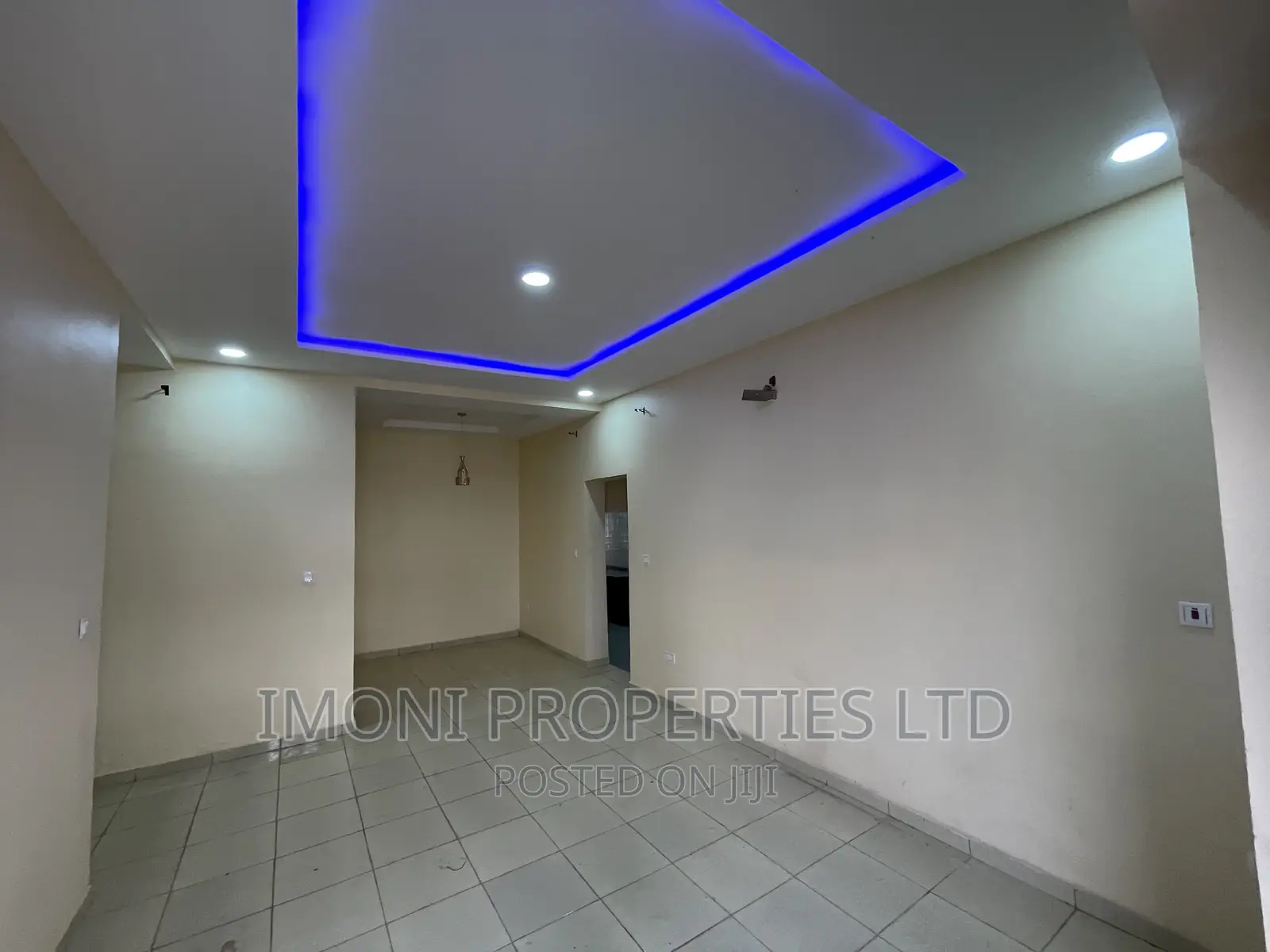 2bdrm Block of Flats in Fo1, Kubwa for rent