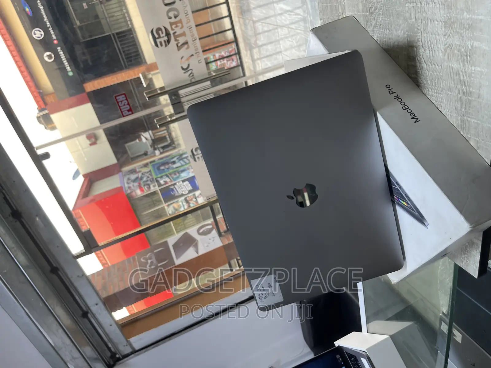Laptop Apple MacBook Pro 2017 8GB Intel Core I5 SSD 128GB