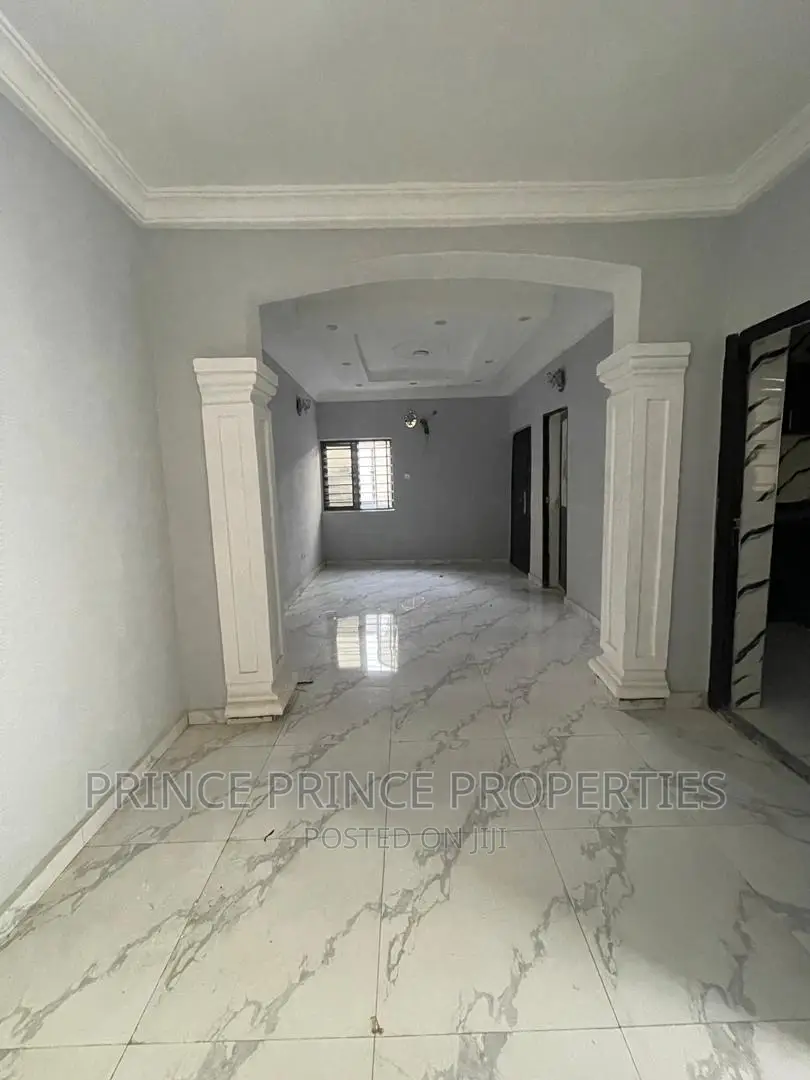 Furnished 2bdrm Block of Flats in Surulere for rent