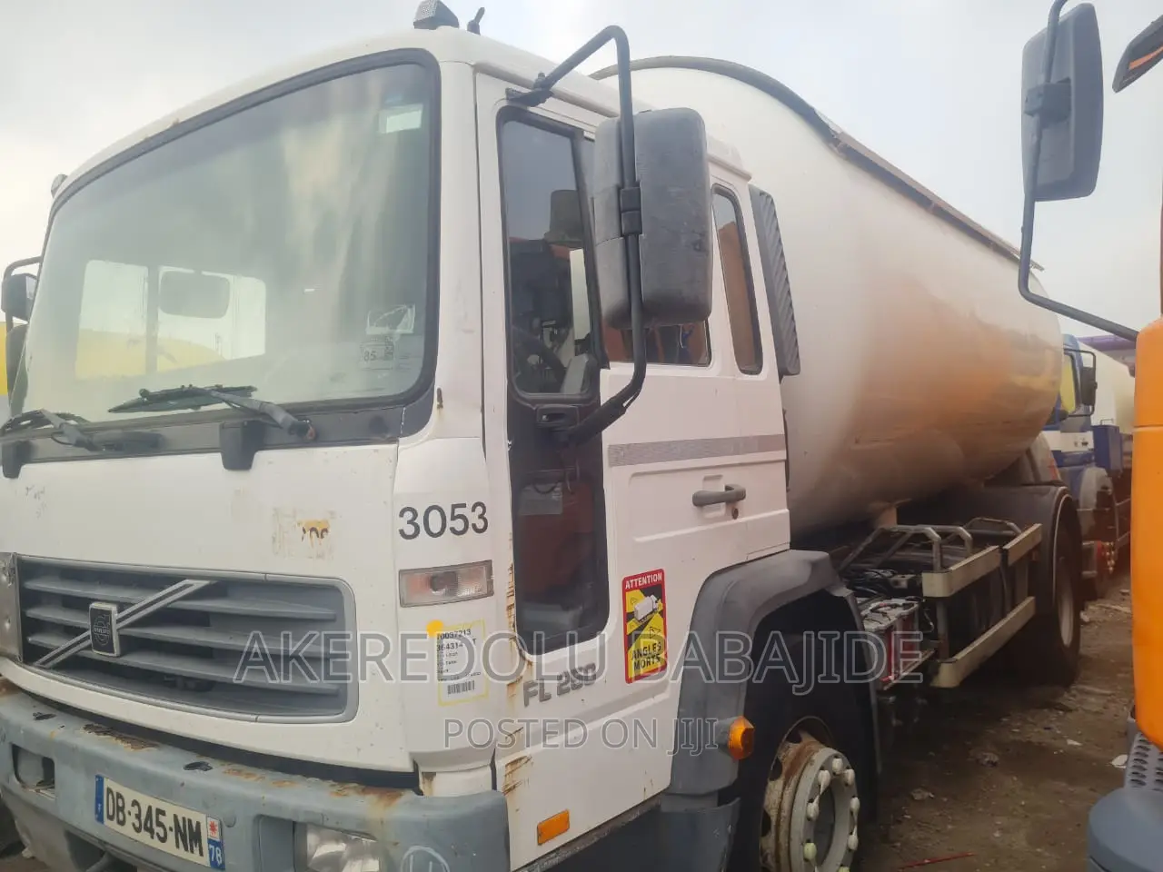 Volvo Gas Truck 10ton 2005 White