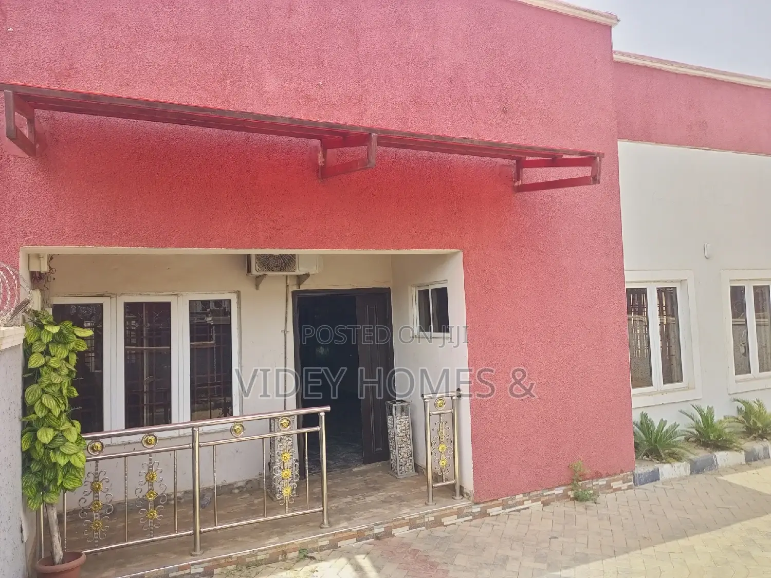 3bdrm Bungalow in Kabusa Garden Estate, Galadimawa for rent