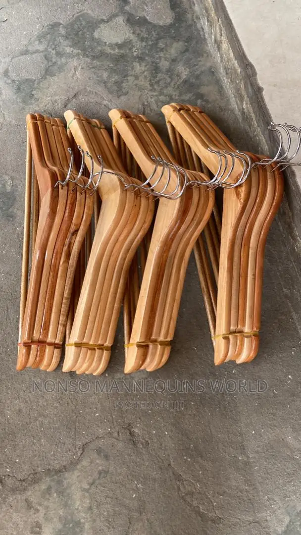 New Imported High Quality Glossy Body Wooden Hangers