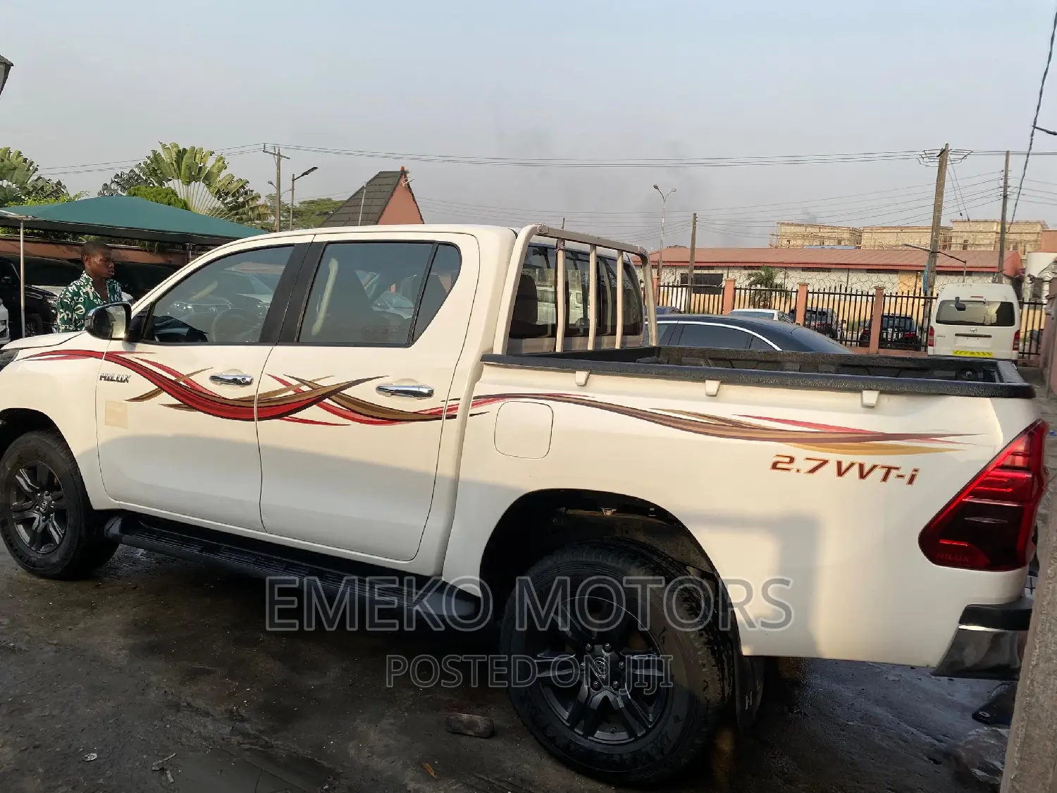 Toyota Hilux 2021 White