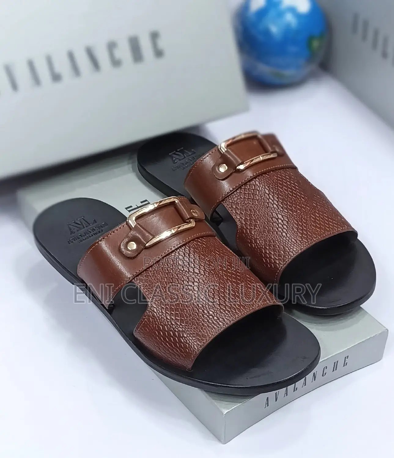 Original Luxury Slippers for Men's Available in Store 