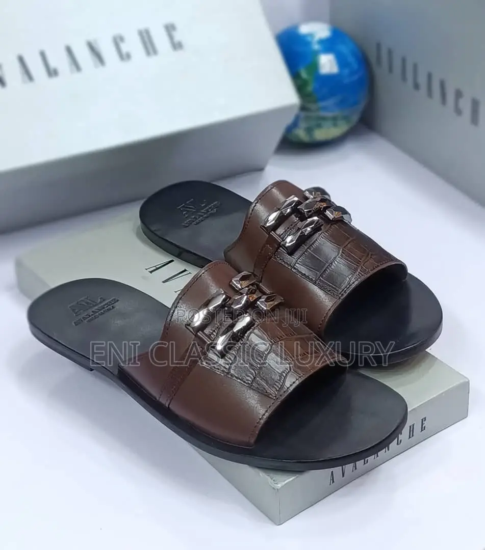 Original Luxury Slippers for Men's Available in Store 