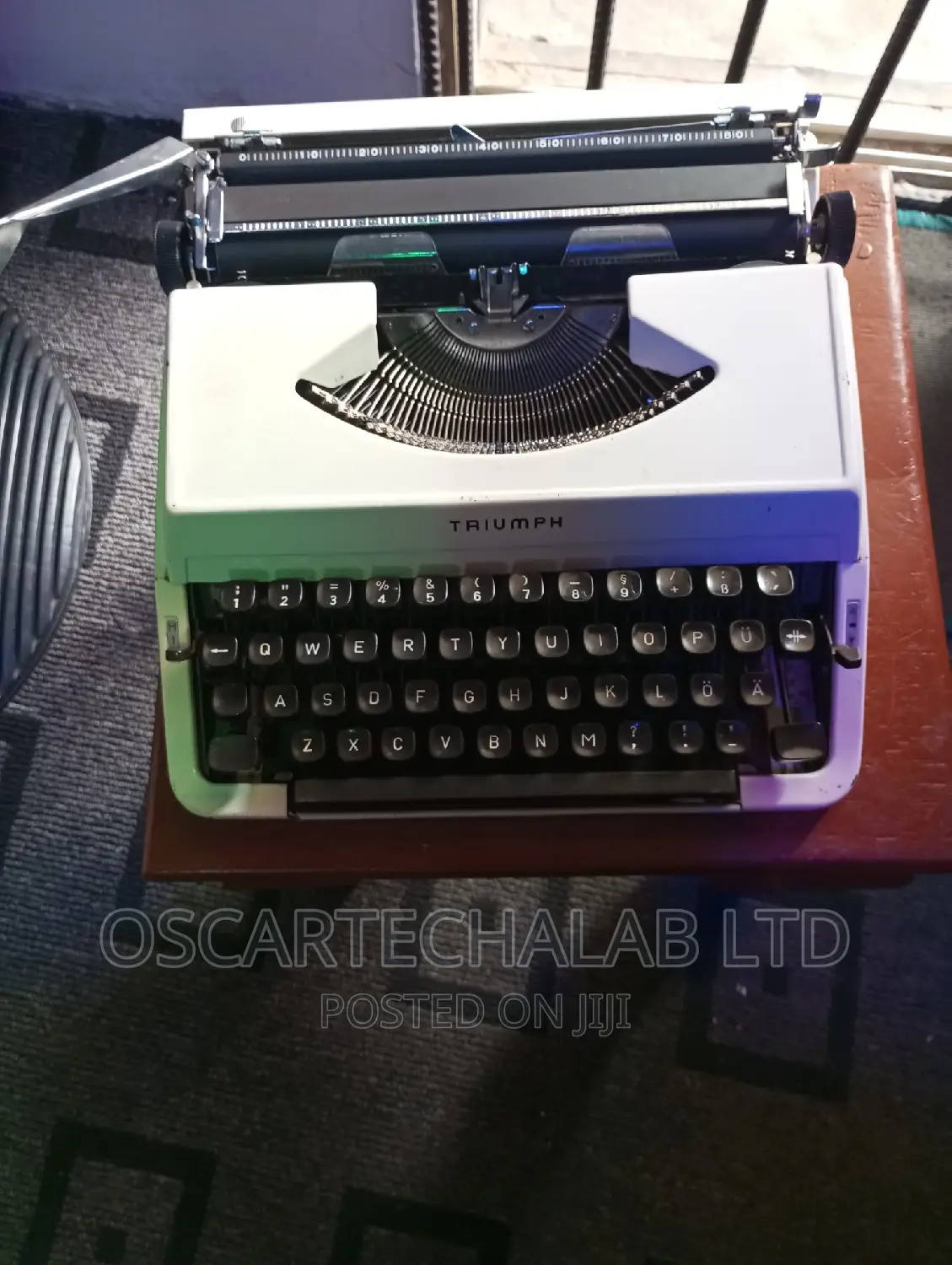 Triumph Manual Typewriter