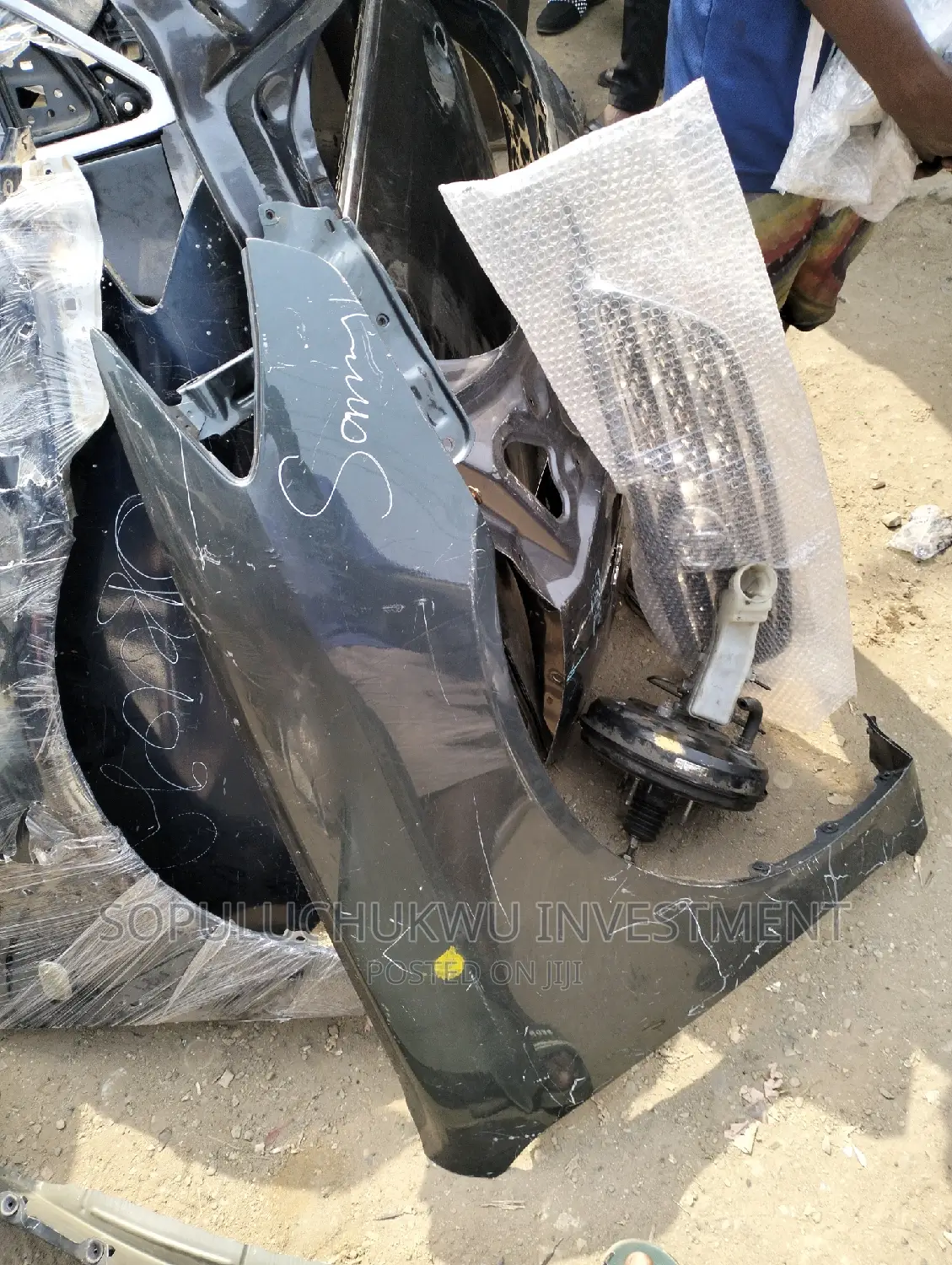 Fender Toyota Camry 05 2.4