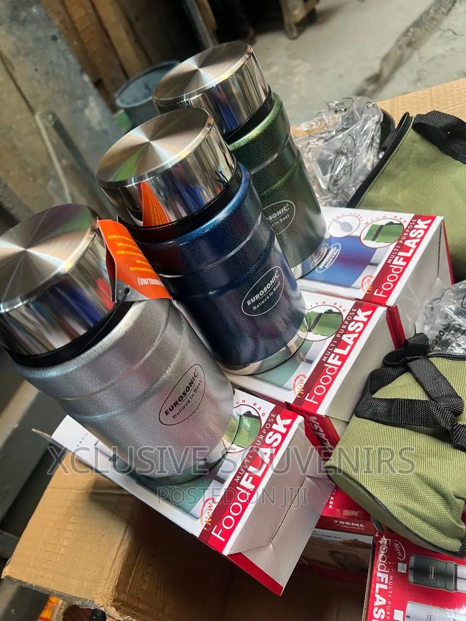 700ml Vacuum Insulated Food Flask With Bag