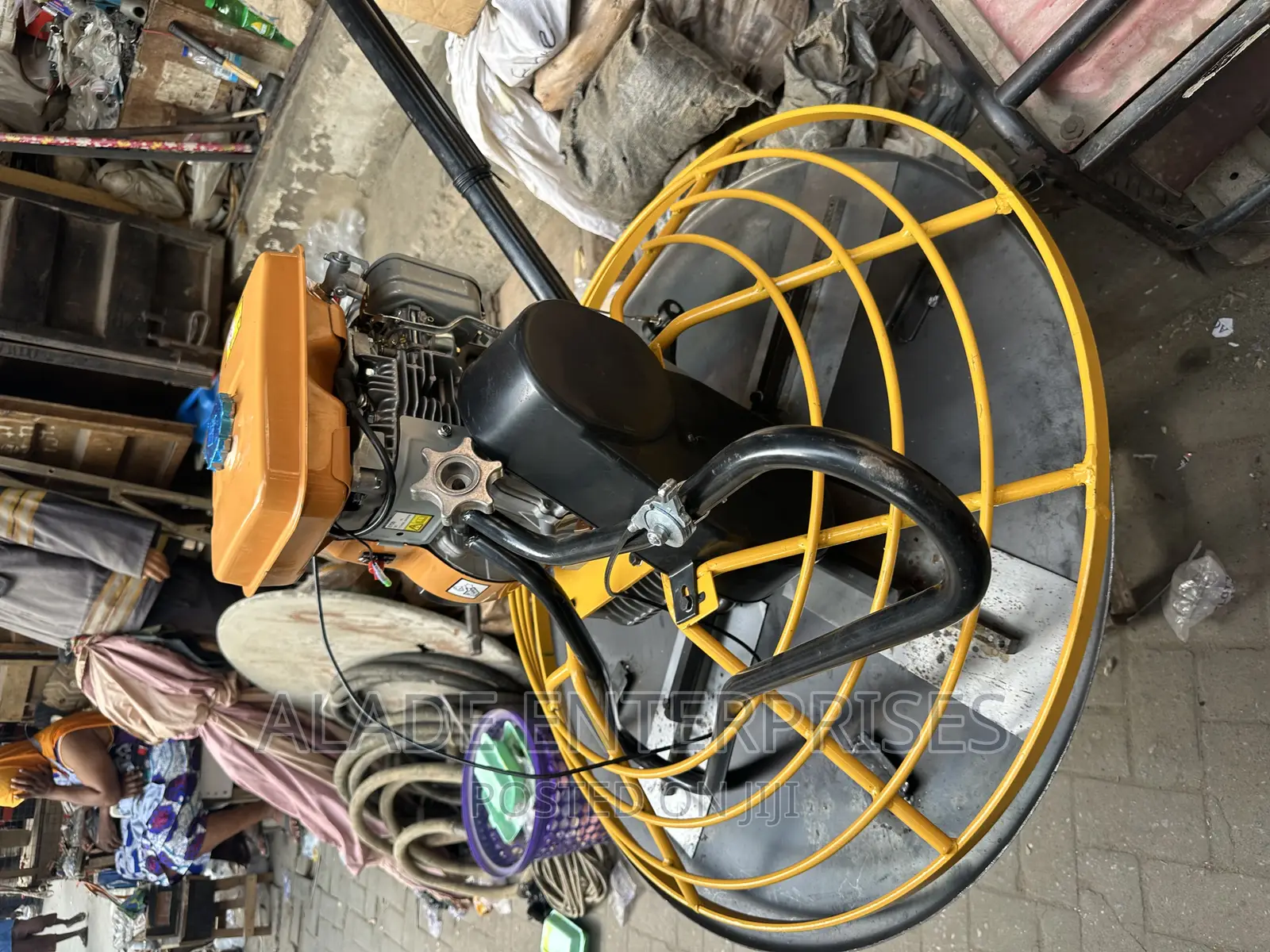 Power Trowel With Robin Ey20 Engine And 5hp Gasoline 14’