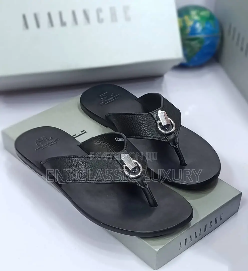 Most Wanted Trending Luxury Slippers Avalanche Available