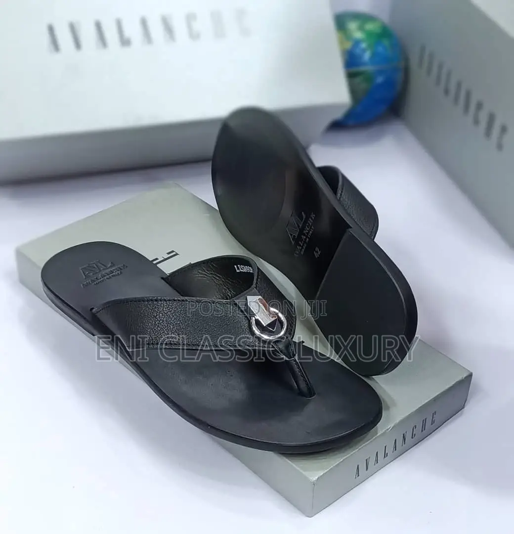 Most Wanted Trending Luxury Slippers Avalanche Available
