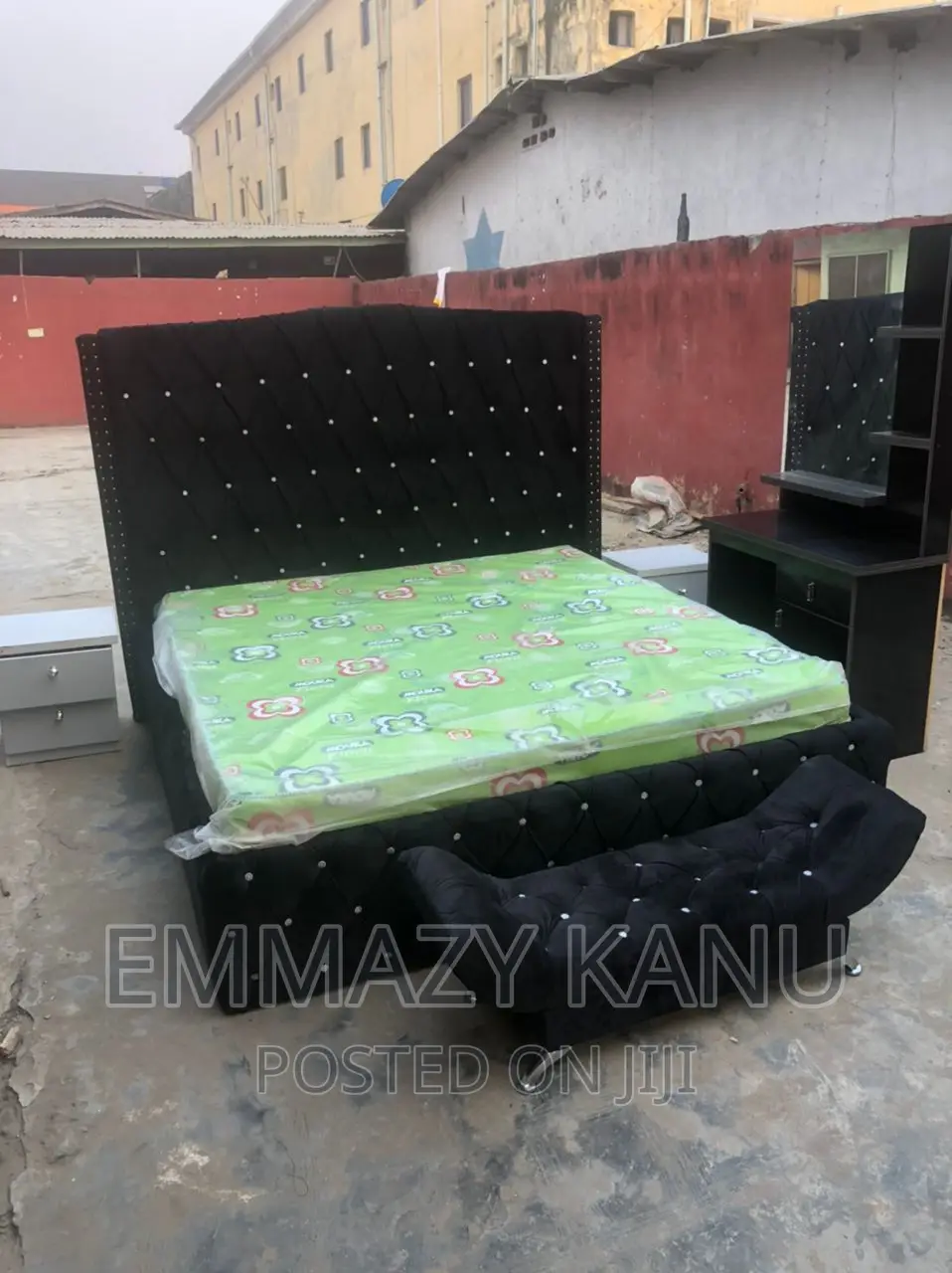Bedframe and Mattress