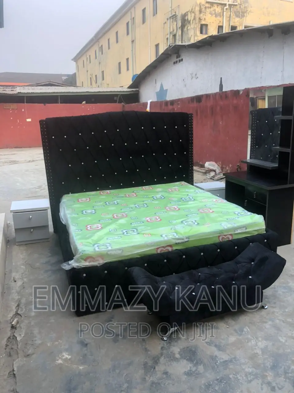 Bedframe and Mattress