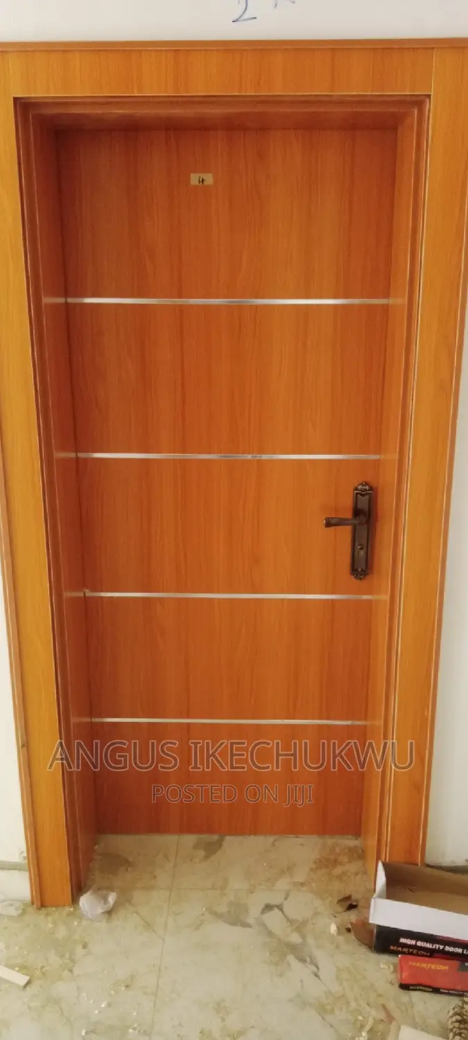 Four Fit Israeli Door