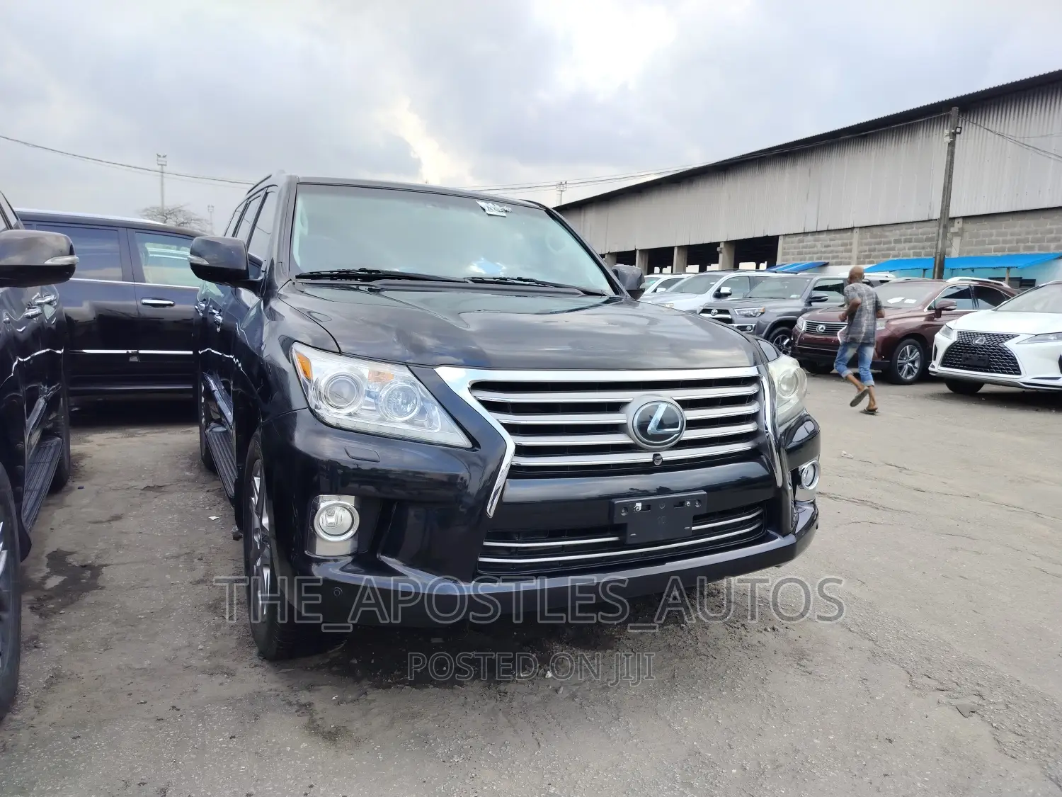 Lexus LX 570 AWD 2014 Black