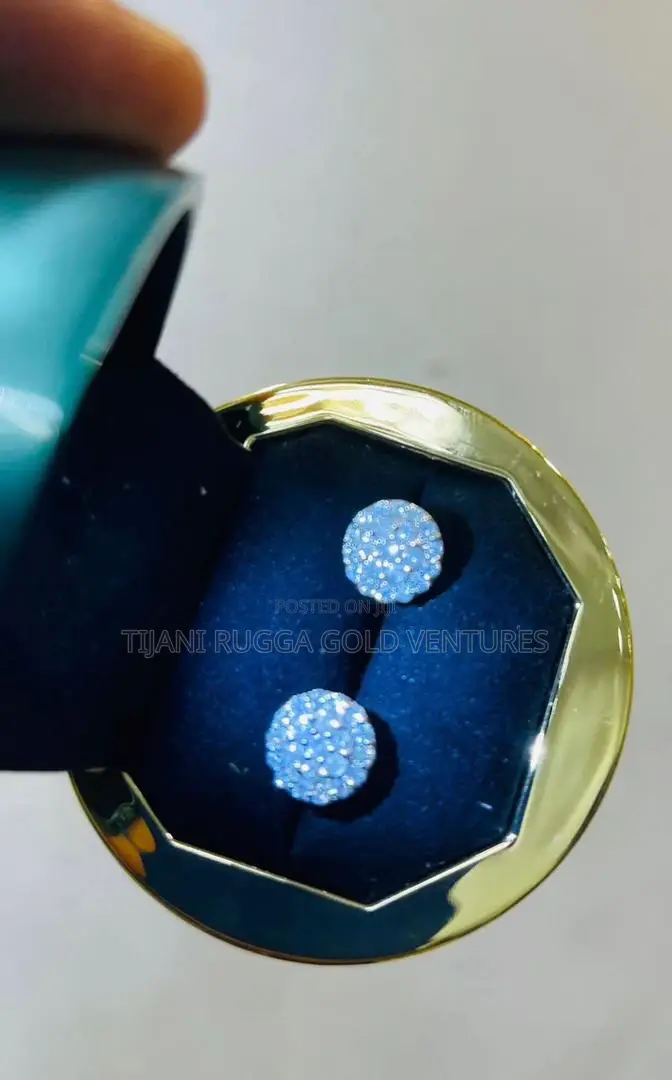 Pure Gold 750 Italy VVS Diamonds