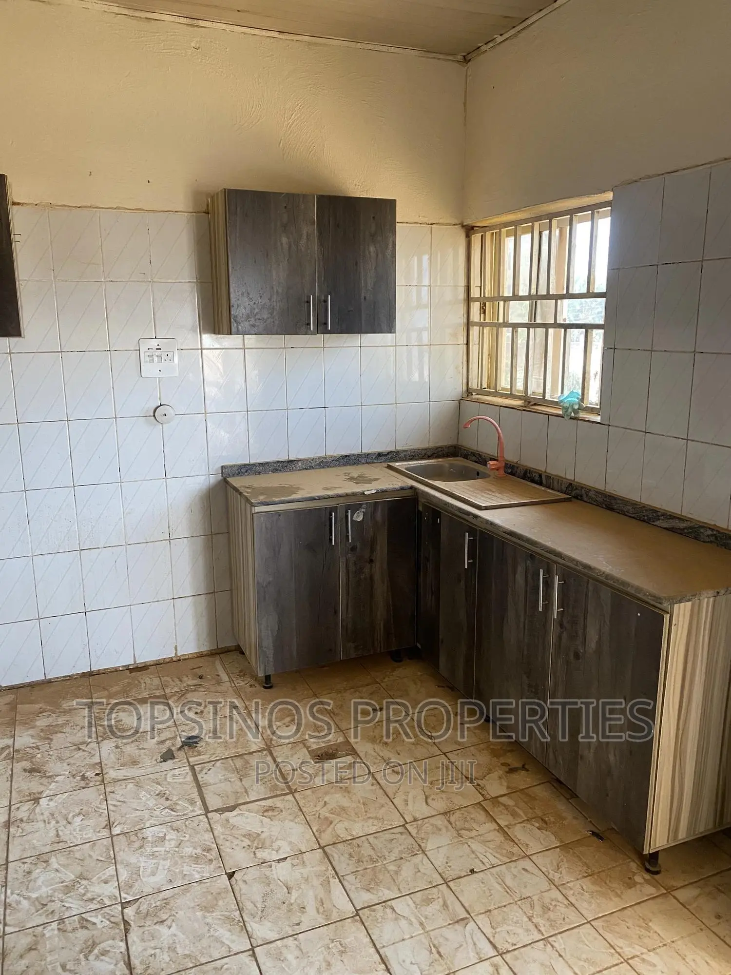 2bdrm Block of Flats in Dawaki for rent