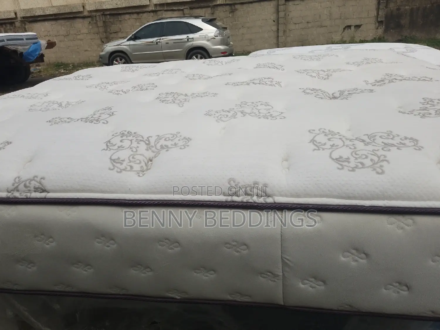 Order for Your Canadian Hybrid 6by6 Mattress Get 1 Pillow