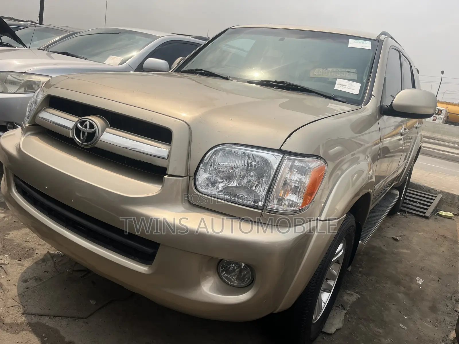 Toyota Sequoia 2006 Gold