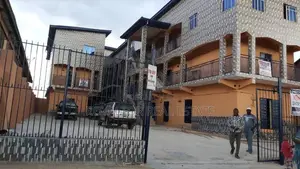 Mega Shopping Complex With 50 Shops Outlet