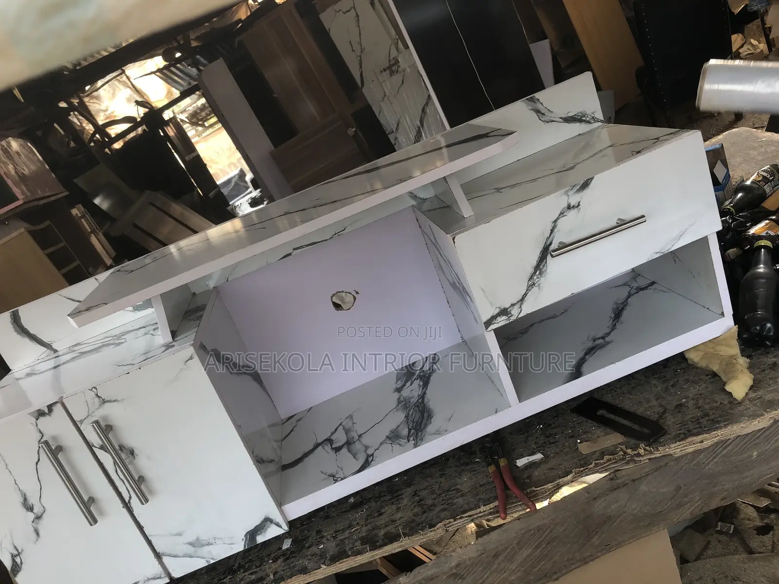 Arise Kola Interior Furniture Maker