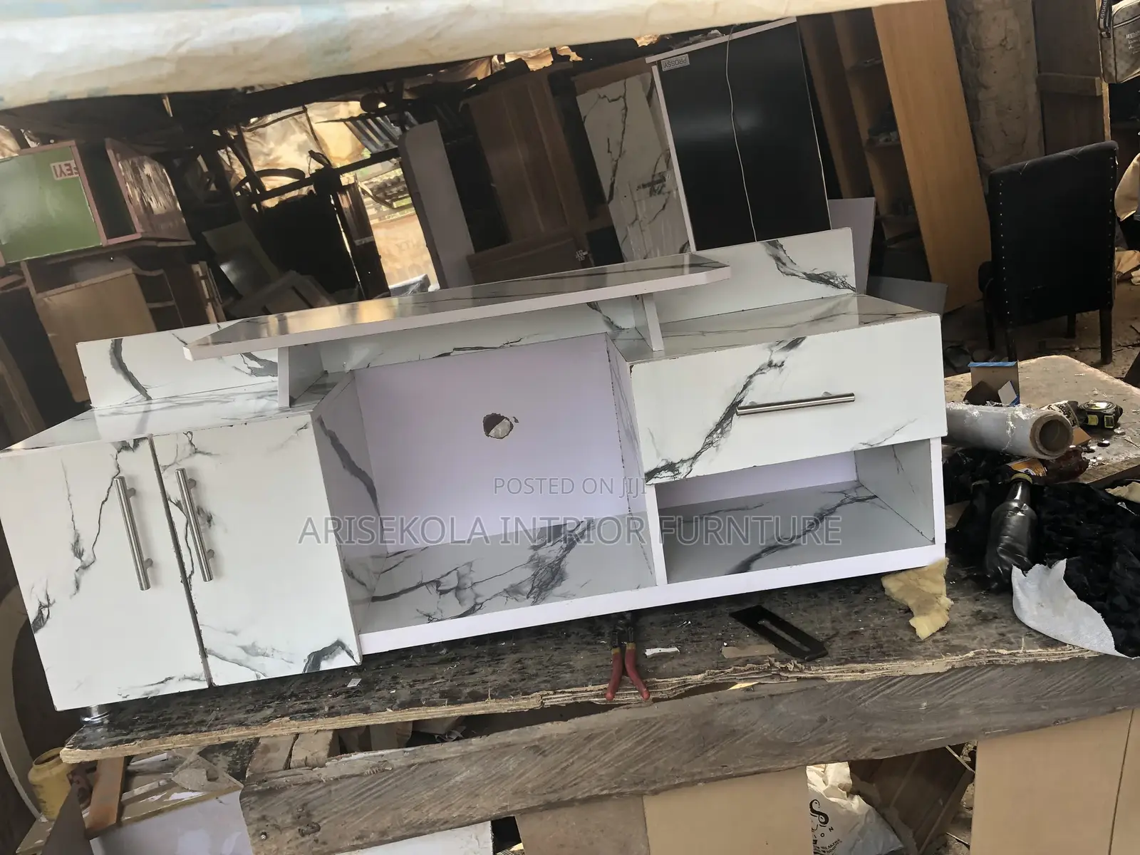 Arise Kola Interior Furniture Maker
