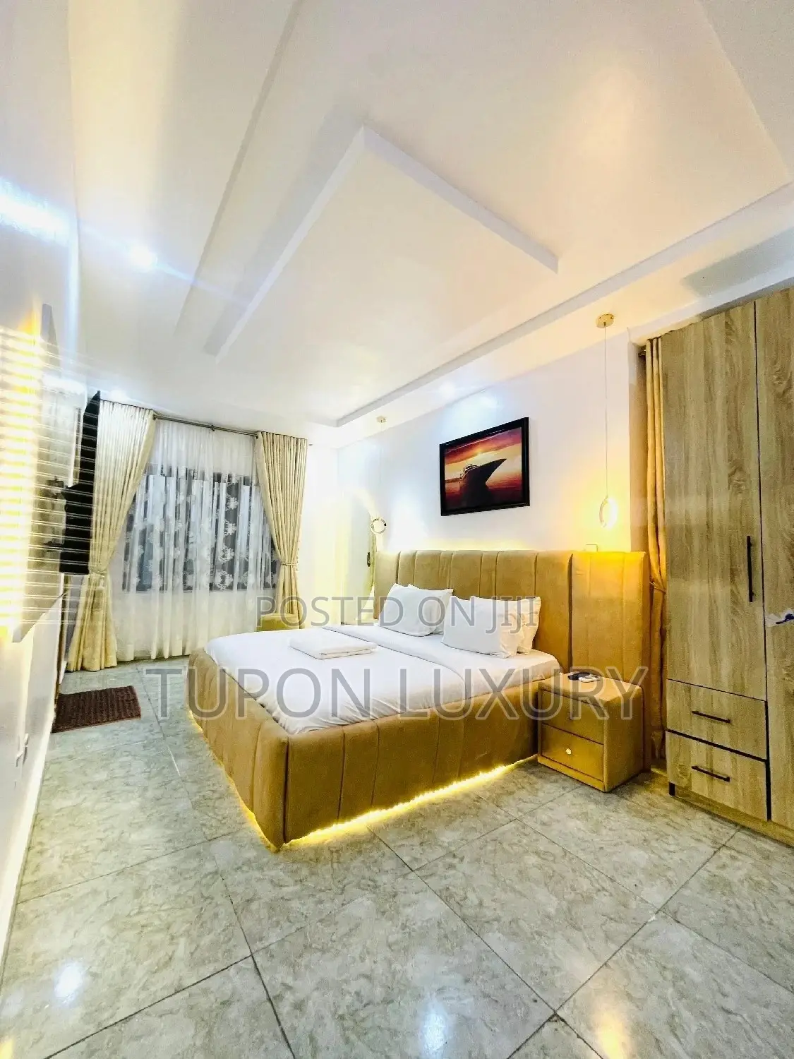 Luxury 1 Bedroom Apartment With Pool