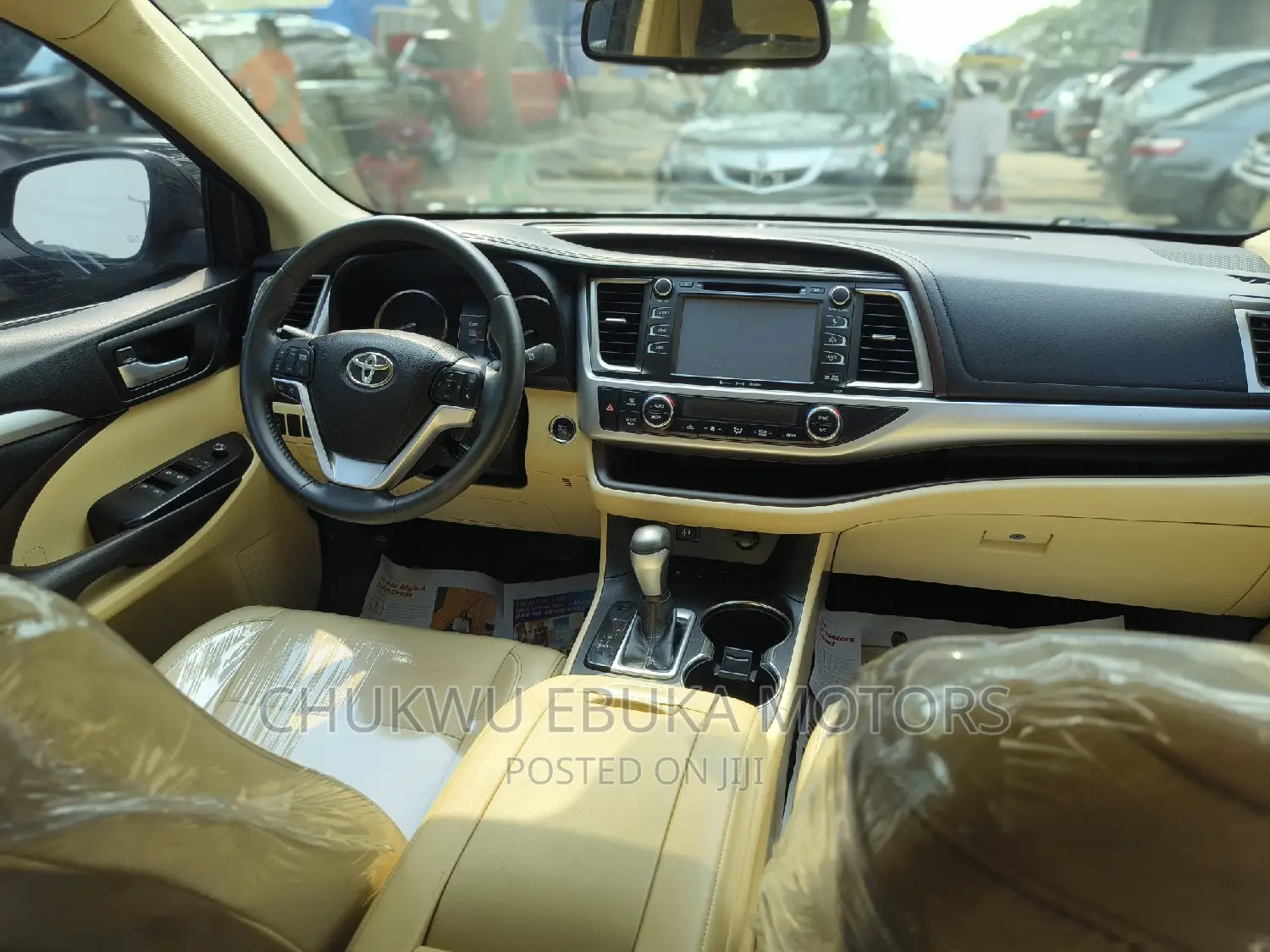 Toyota Highlander XLE 4x4 V6 (3.5L 6cyl 8A) 2017 Black