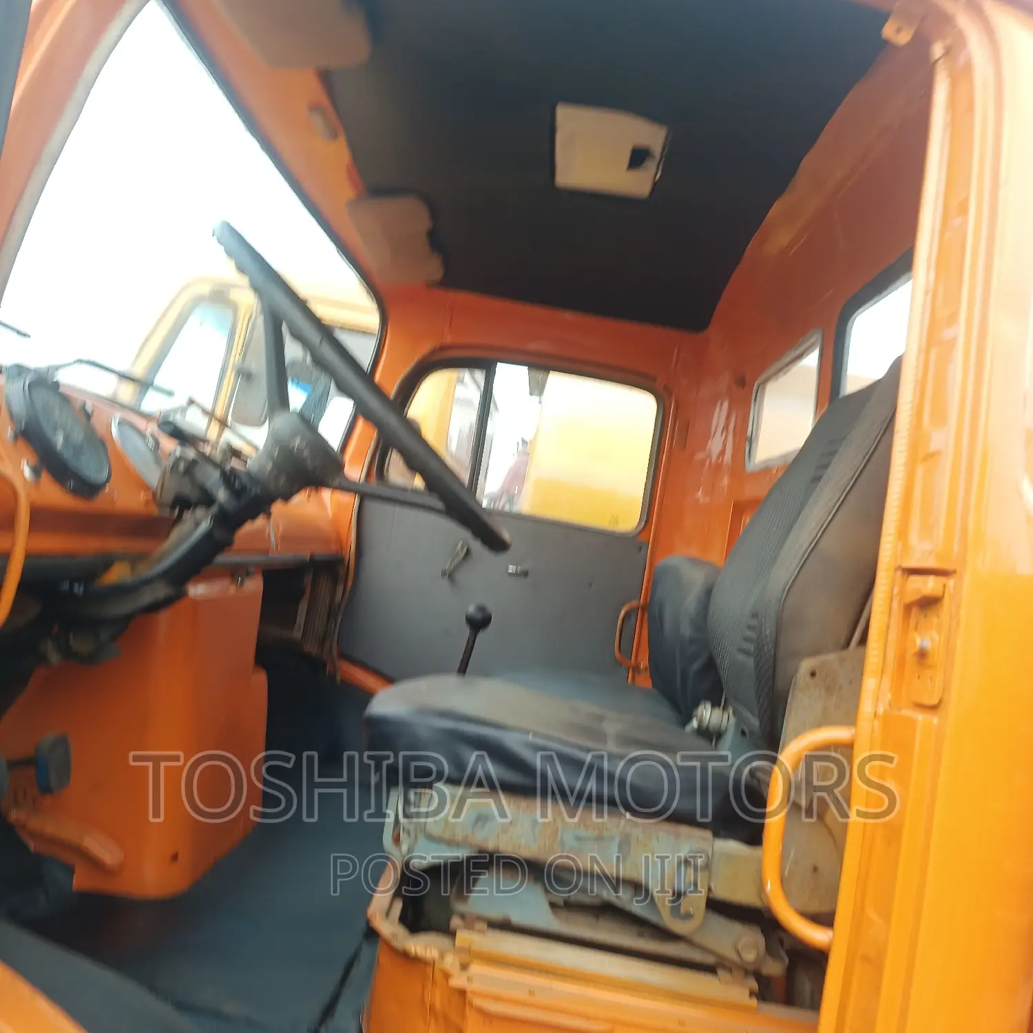 Mercedes Benz 911 Tipper With Foreign Bucket Full Options,