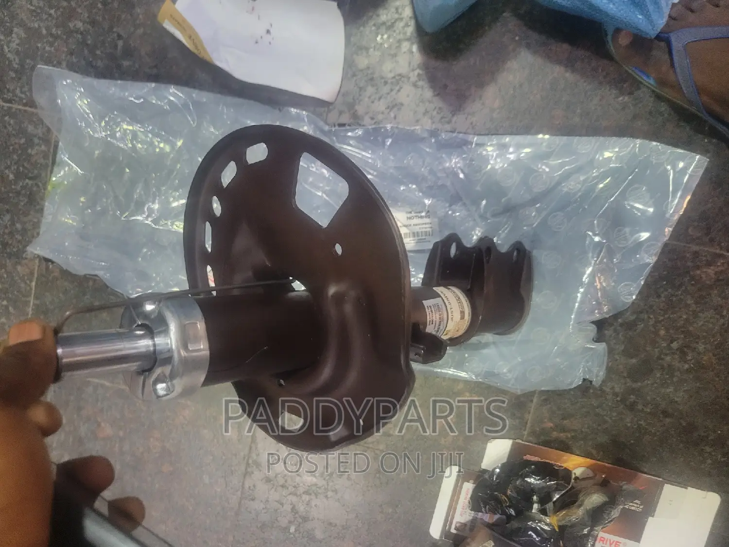 Lexus Rx350 Sh0ck Absorber (Korea)