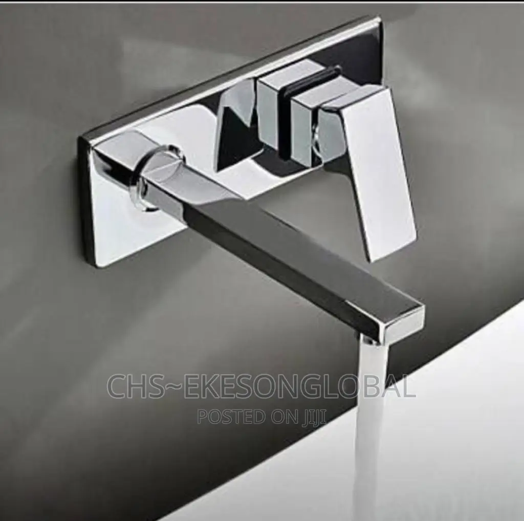 Conduit Basin Mixer Black/Chrome