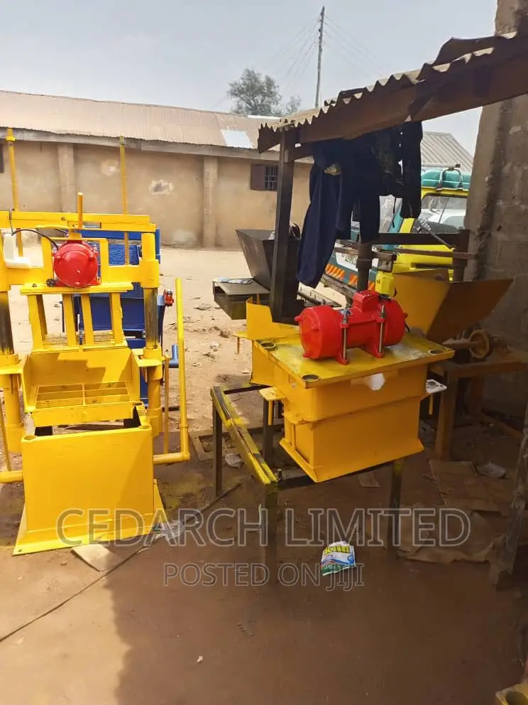 Highly Efficient Interlock and Block Moulding Machine