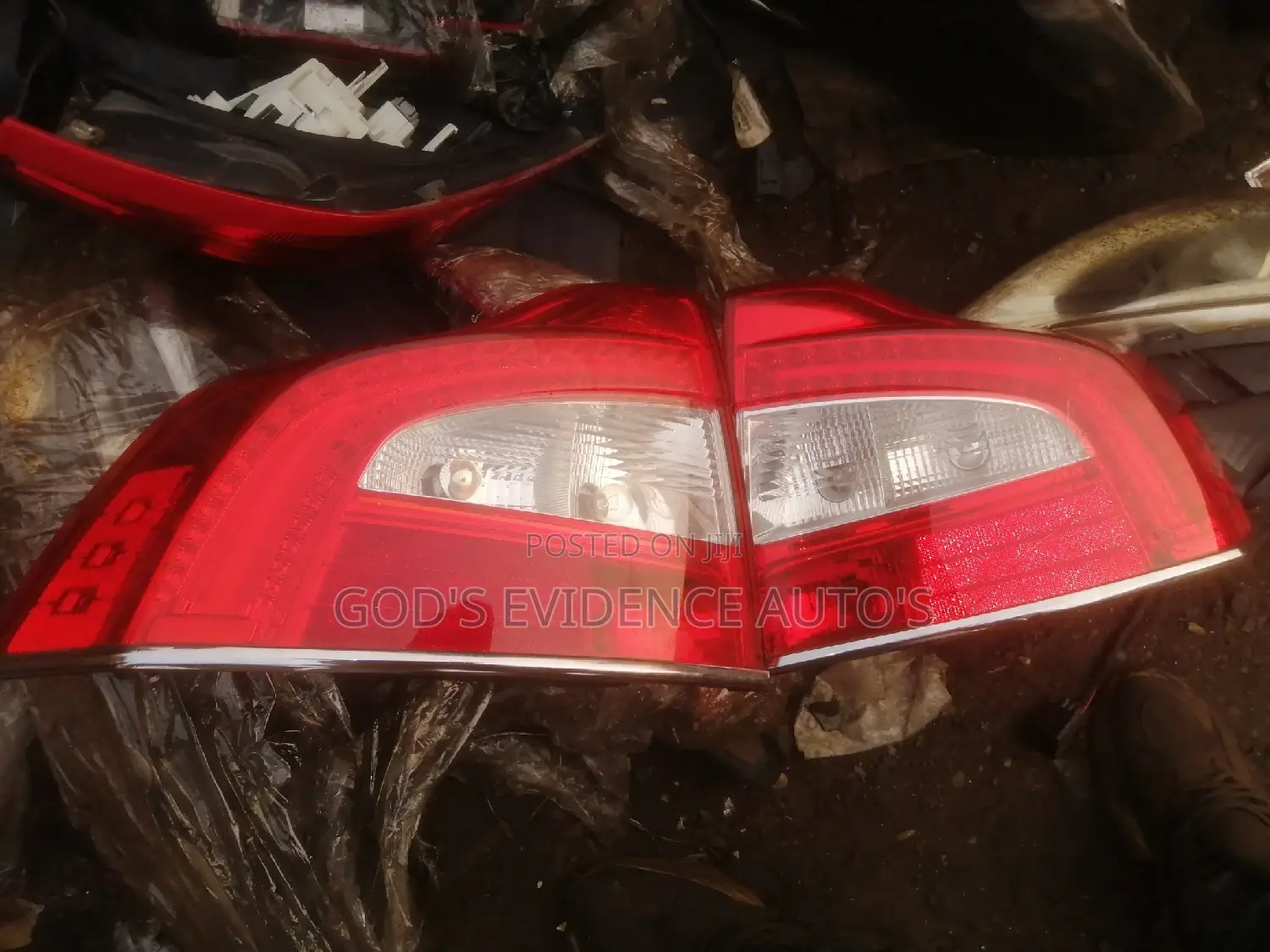 Full Light and Rear Light Volvo S80 2010