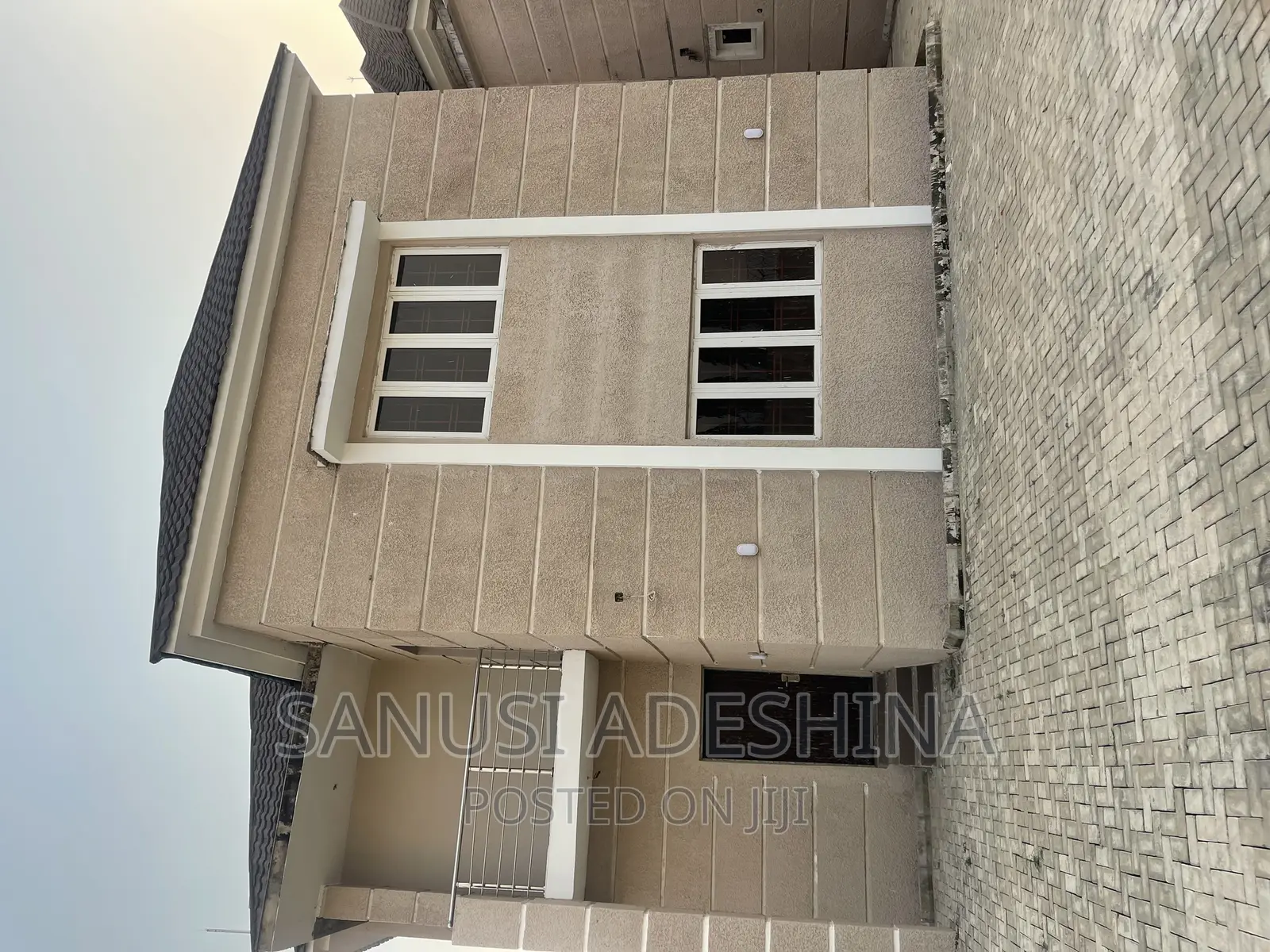 5bdrm Duplex in Guzape Fct Abuja for sale