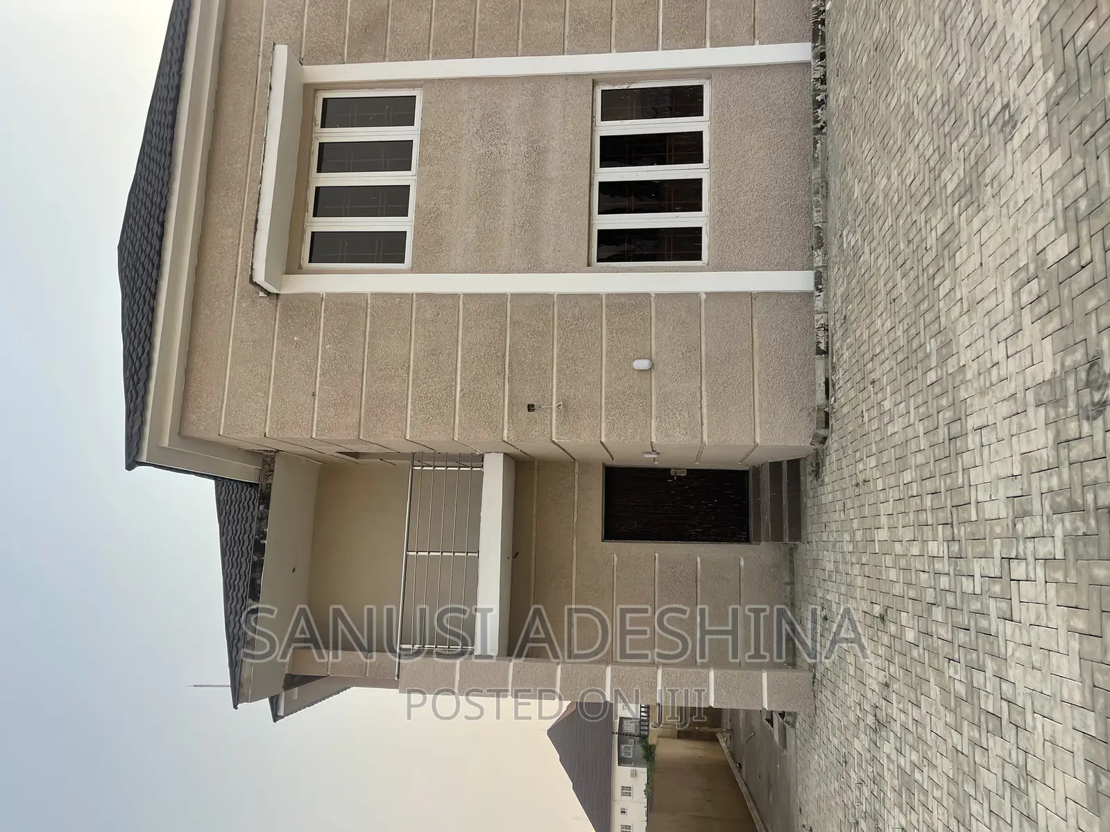 5bdrm Duplex in Guzape Fct Abuja for sale
