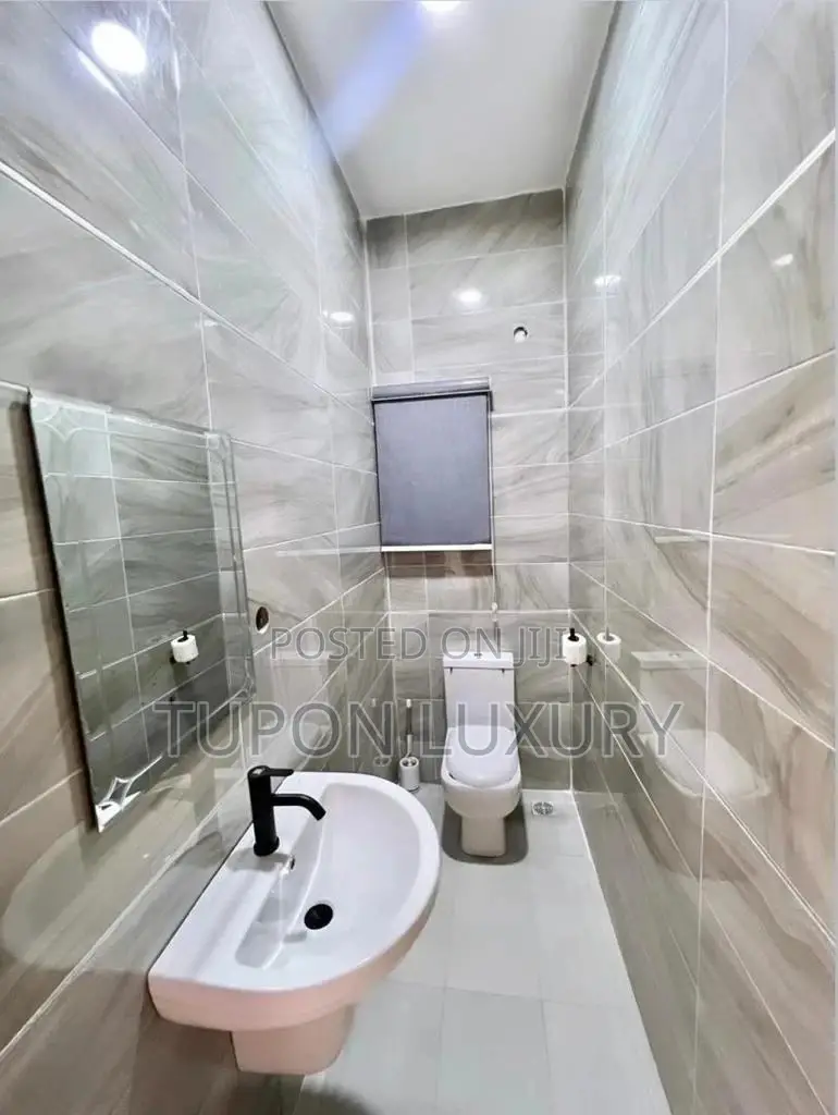 Aesthetically Pleasing Beachview/Water View One Bedroom.