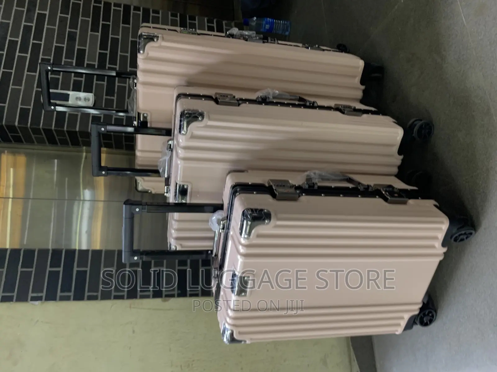 Aluminum Traveling Boxes