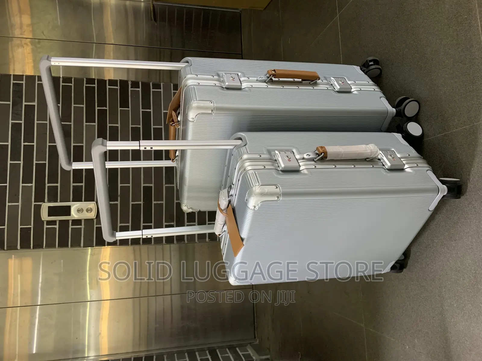 Aluminum Luxury Traveling Box