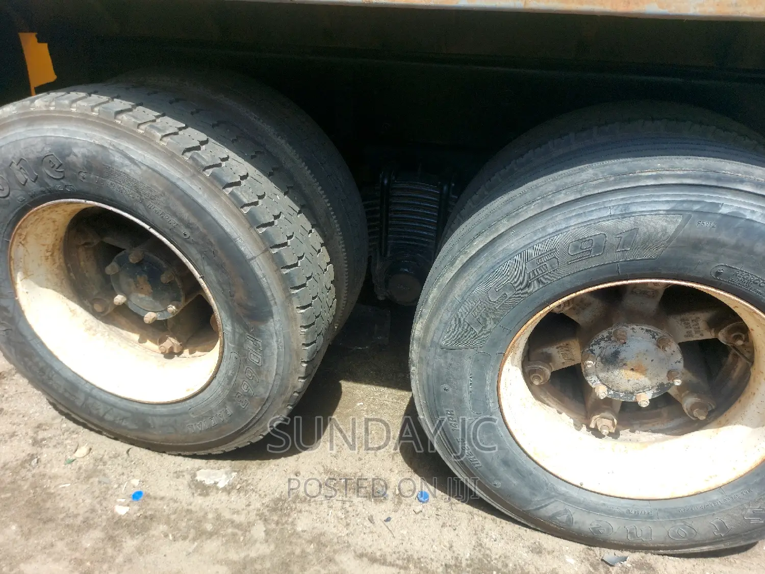 Clean 30tons RD Mack Ten Tyres Dump Truck Superb Engine