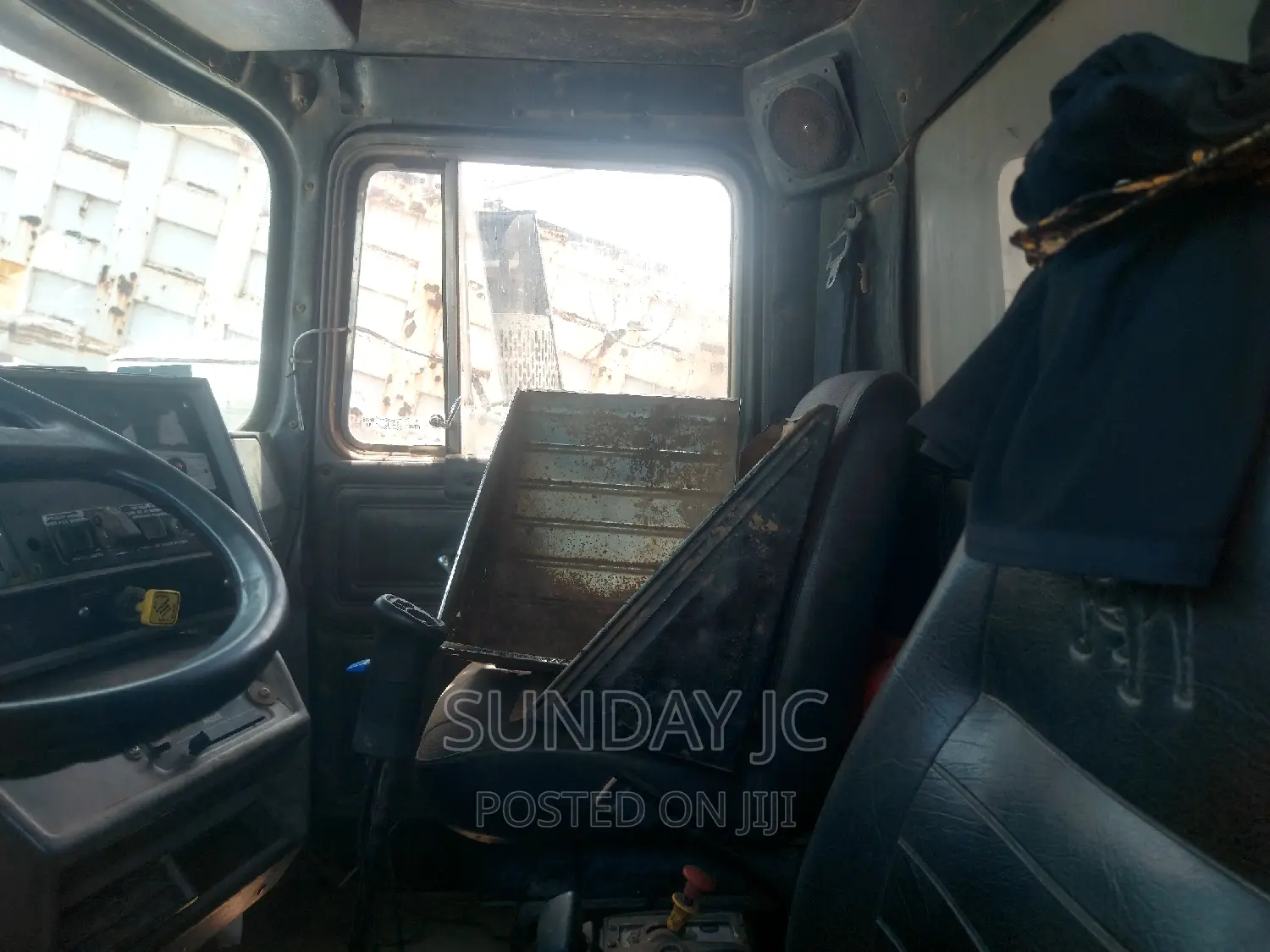 Clean 30tons RD Mack Ten Tyres Dump Truck Superb Engine