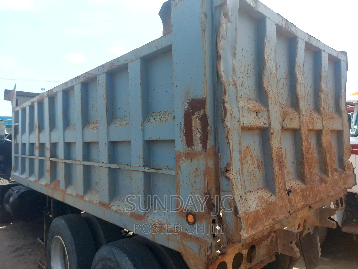 Clean 30tons RD Mack Ten Tyres Dump Truck Superb Engine
