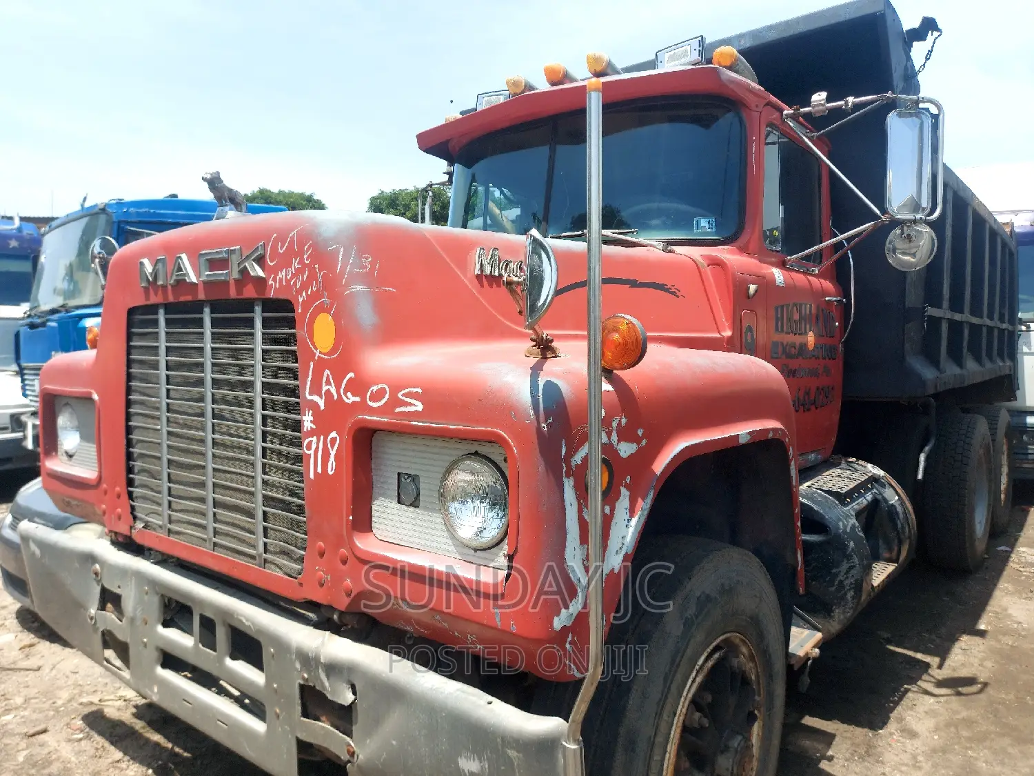 Clean Sound R Model Mack Ten Tyres Dump Truck Superb 12va