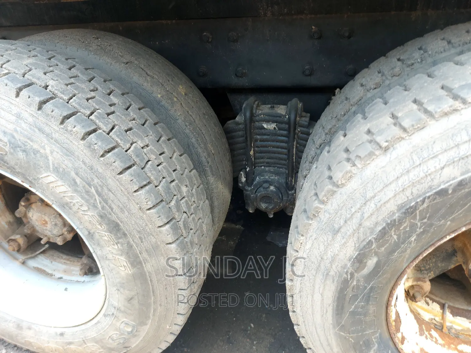 Clean Sound R Model Mack Ten Tyres Dump Truck Superb 12va