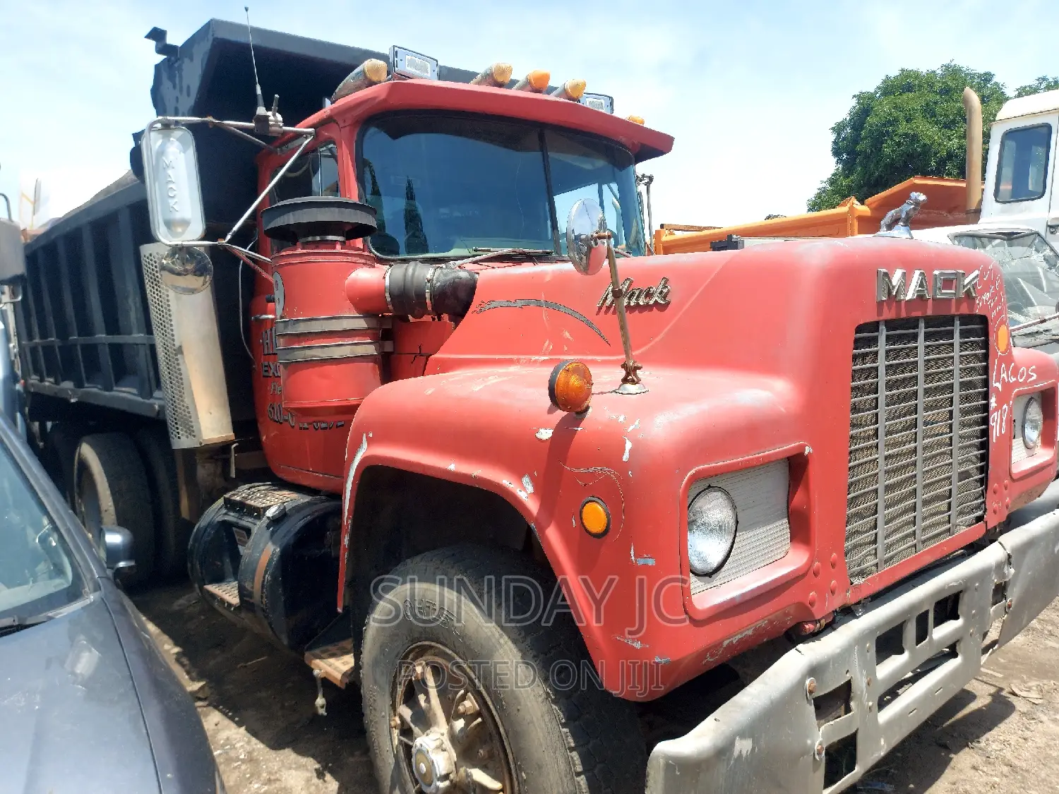 Clean Sound R Model Mack Ten Tyres Dump Truck Superb 12va